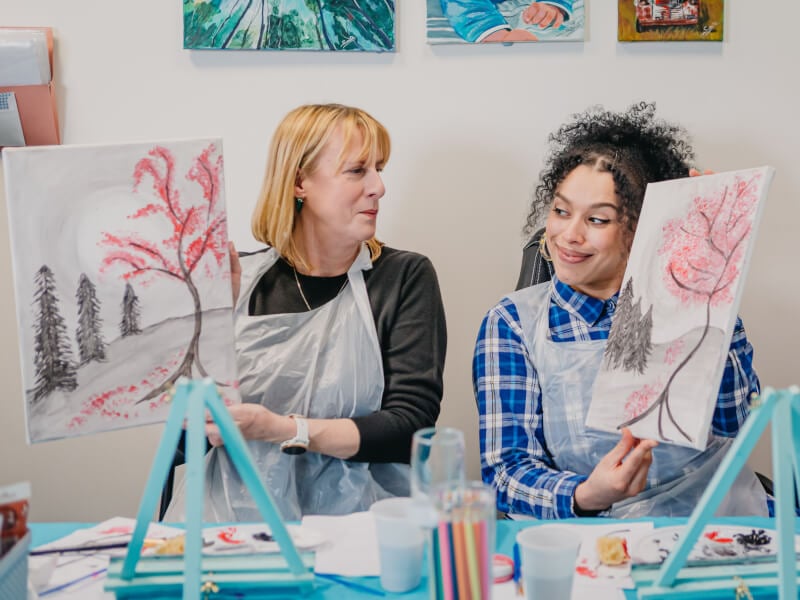 mother daughter paint and sip